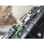 𝐋𝐎𝐔𝐈𝐒 𝐕𝐔𝐈𝐓𝐓𝐎𝐍 M21621 Yayoi Kusama series