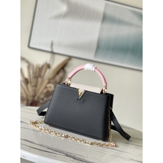 𝐋𝐎𝐔𝐈𝐒 𝐕𝐔𝐈𝐓𝐓𝐎𝐍 M22512 black color matching enamel floral chain