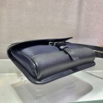 𝐏𝐑𝐀𝐃𝐀𝐀 Mini shape messenger bag