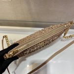 𝐏𝐑𝐀𝐃𝐀 New 1BH171 crease