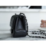 𝐂𝐇𝐀𝐍𝐄𝐋 Classic Flap Italy 🇮🇹 The 𝗚𝗥" Original Lambskin 🐑 Classic Mouth Flap Bag Silver Buckle Black Square Fat 🔆