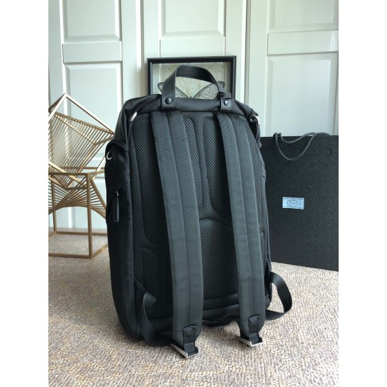 𝐏𝐑𝐀𝐃𝐀 New duffel bag