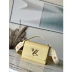 𝐋𝐎𝐔𝐈𝐒 𝐕𝐔𝐈𝐓𝐓𝐎𝐍 M22038 This Twist Medium Bag