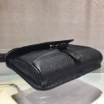 𝐏𝐑𝐀𝐃𝐀𝐀 Mini shape messenger bag