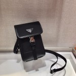 𝐏𝐑𝐀𝐃𝐀𝐀 New cell phone bag