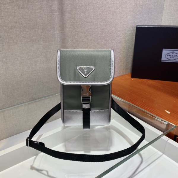 𝐏𝐑𝐀𝐃𝐀𝐀 New cell phone bag