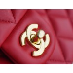 𝐂𝐇𝐀𝐍𝐄𝐋 Classic Flap Italy 🇮🇹 "𝗚𝗥" original lambskin 🐑 classic flap bag gold buckle medium big red