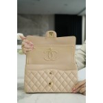 𝐂𝐇𝐀𝐍𝐄𝐋 Classic Flap France 🇫🇷 𝐇𝐚𝐚𝐬Original Caviar 🐂 Genuine Leather Caviar Medium Apricot