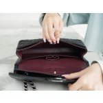 𝐂𝐇𝐀𝐍𝐄𝐋 Classic Flap France 🇫🇷 𝐇𝐚𝐚𝐬 Original Caviar 🐂 Original Lychee Pattern 🐂 Medium Silver Buckle 🖤Black