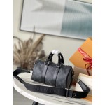 𝐋𝐎𝐔𝐈𝐒 𝐕𝐔𝐈𝐓𝐓𝐎𝐍   M46271