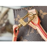 𝐋𝐎𝐔𝐈𝐒 𝐕𝐔𝐈𝐓𝐓𝐎𝐍 M82112 LV x YK PETIT SAC PLAT Bag