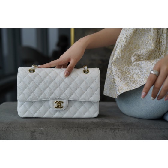 𝐂𝐇𝐀𝐍𝐄𝐋 Classic Flap France 🇫🇷 𝐇𝐚𝐚𝐬 Original Caviar 🐂 Original Lychee Pattern 🐂 Medium Size 🖤White