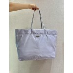 𝐏𝐑𝐀𝐃𝐀 Tote bag 1BG107