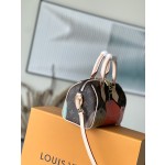 𝐋𝐎𝐔𝐈𝐒 𝐕𝐔𝐈𝐓𝐓𝐎𝐍  M46469