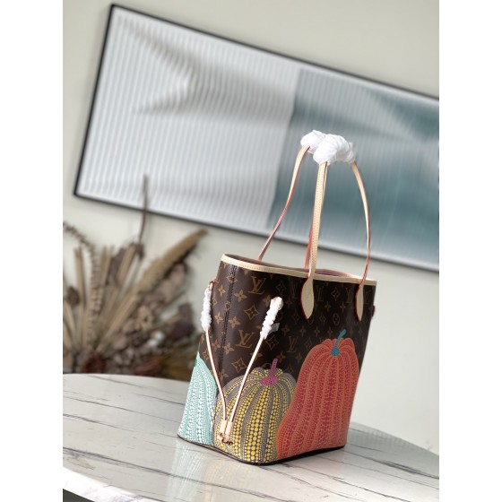 𝐋𝐎𝐔𝐈𝐒 𝐕𝐔𝐈𝐓𝐓𝐎𝐍  M46468