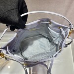 𝐏𝐑𝐀𝐃𝐀 Classic model 1BH038