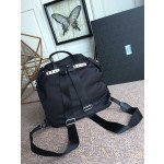 𝐏𝐑𝐀𝐃𝐀 Runway model shoulder bag