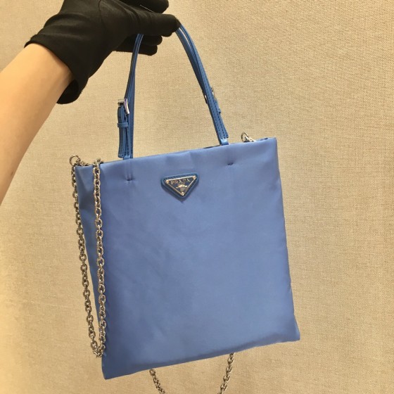 𝐏𝐑𝐀𝐃𝐀 New handbag 1BA252