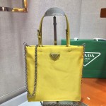 𝐏𝐑𝐀𝐃𝐀 New handbag 1BA252