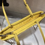 𝐏𝐑𝐀𝐃𝐀 New handbag 1BA252