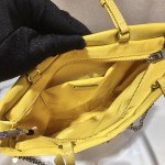 𝐏𝐑𝐀𝐃𝐀 New handbag 1BA252