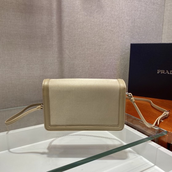 𝐏𝐑𝐀𝐃𝐀 1BP019 Crossbody bag