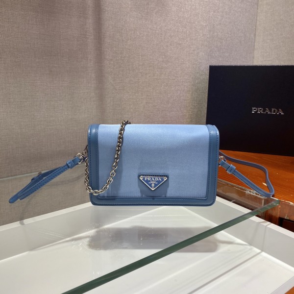 𝐏𝐑𝐀𝐃𝐀 1BP019 Crossbody bag