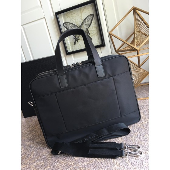 𝐏𝐑𝐀𝐃𝐀 2VE407 Briefcase