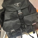 𝐏𝐑𝐀𝐃𝐀 New backpack 1BZ811