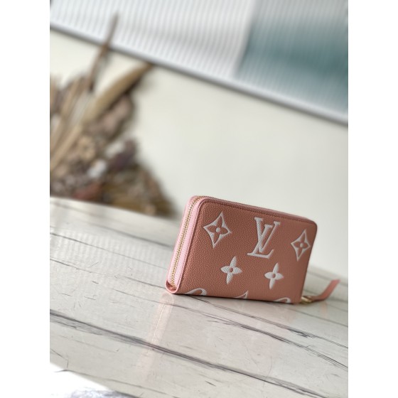 𝐋𝐎𝐔𝐈𝐒 𝐕𝐔𝐈𝐓𝐓𝐎𝐍   M81645