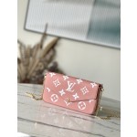 𝐋𝐎𝐔𝐈𝐒 𝐕𝐔𝐈𝐓𝐓𝐎𝐍  M81759