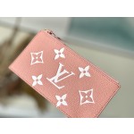 𝐋𝐎𝐔𝐈𝐒 𝐕𝐔𝐈𝐓𝐓𝐎𝐍  M81759