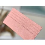 𝐋𝐎𝐔𝐈𝐒 𝐕𝐔𝐈𝐓𝐓𝐎𝐍  M81759