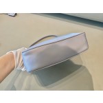 𝐏𝐑𝐀𝐃𝐀 1NE204 Moon Shaped Medium Vintage Bag