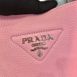 𝐏𝐑𝐀𝐃𝐀 New Bucket Bag