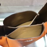 𝐏𝐑𝐀𝐃𝐀 New Bucket Bag