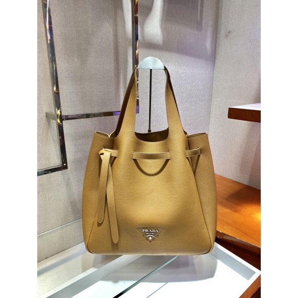 𝐏𝐑𝐀𝐃𝐀 New shopping bags