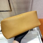 𝐏𝐑𝐀𝐃𝐀 New shopping bags