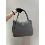 𝐏𝐑𝐀𝐃𝐀 New Model 1BC142