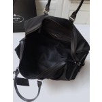 𝐏𝐑𝐀𝐃𝐀 Classic travel bag 1V19S