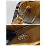 𝐏𝐑𝐀𝐃𝐀 New travel bag 2VC018