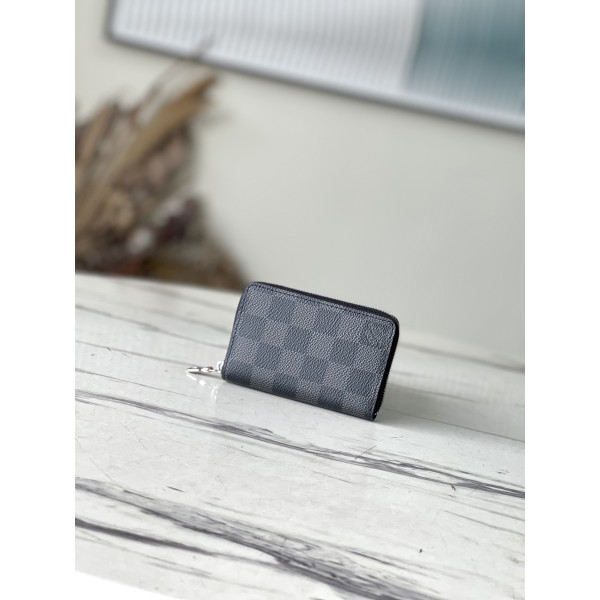 𝐋𝐎𝐔𝐈𝐒 𝐕𝐔𝐈𝐓𝐓𝐎𝐍  N63076