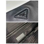 𝐏𝐑𝐀𝐃𝐀 New men's bag 2VH121
