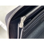 𝐋𝐎𝐔𝐈𝐒 𝐕𝐔𝐈𝐓𝐓𝐎𝐍   N60111