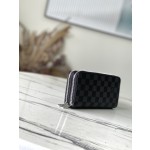 𝐋𝐎𝐔𝐈𝐒 𝐕𝐔𝐈𝐓𝐓𝐎𝐍   N62732