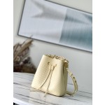 𝐋𝐎𝐔𝐈𝐒 𝐕𝐔𝐈𝐓𝐓𝐎𝐍     M22599