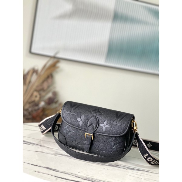 𝐋𝐎𝐔𝐈𝐒 𝐕𝐔𝐈𝐓𝐓𝐎𝐍    M46386