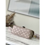 𝐋𝐎𝐔𝐈𝐒 𝐕𝐔𝐈𝐓𝐓𝐎𝐍     M46388