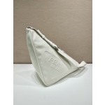 𝐏𝐑𝐀𝐃𝐀 Full leather large triangle bag 2VY007