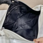 𝐏𝐑𝐀𝐃𝐀 Full leather large triangle bag 2VY007